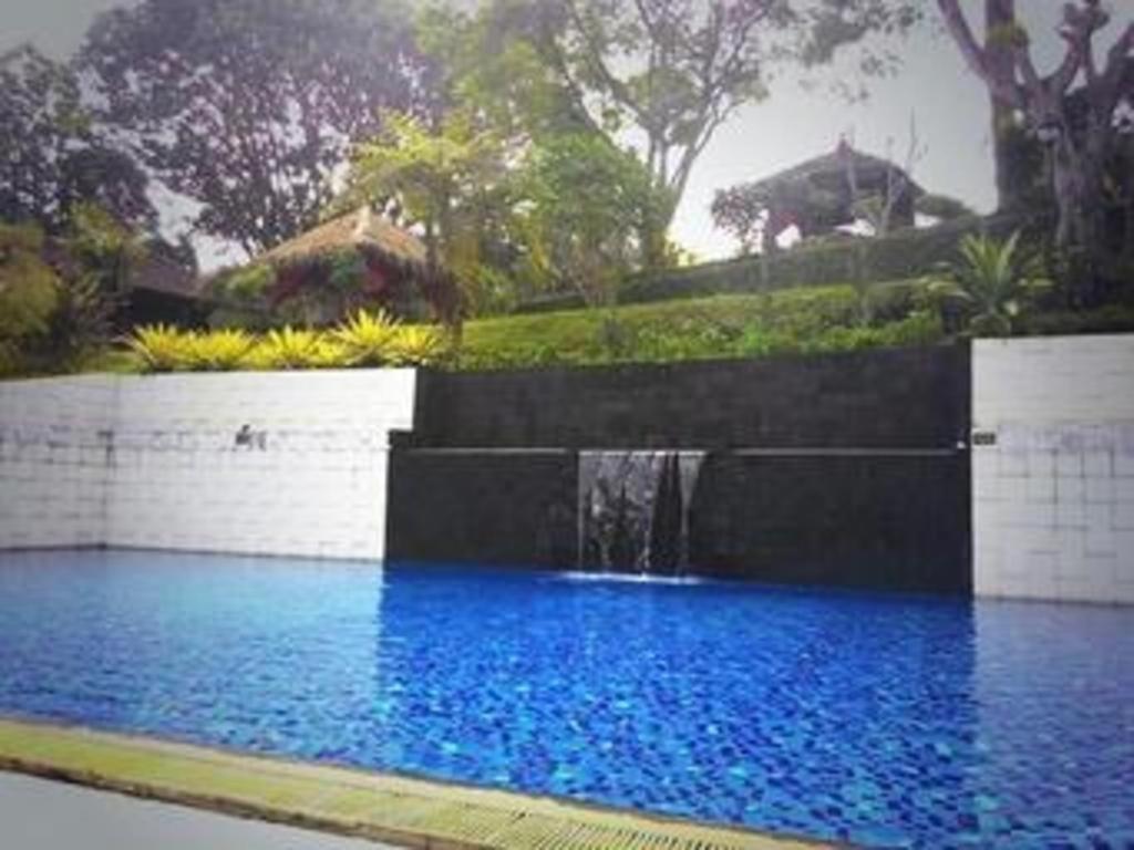 La Oma Hotel Lembang Exterior photo